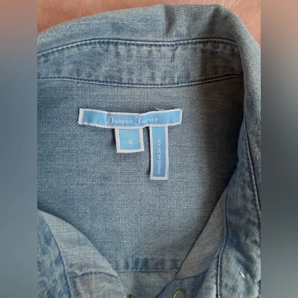 DRAPER JAMES - Darlin’ Chambray Button Down Shirt - Picture 4 of 6